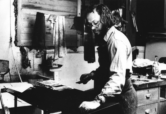 Jim Monson in the Atelier 17 in 1974.